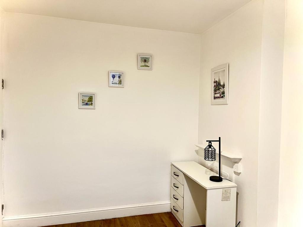 Shadwell Holiday Rooms London Exterior foto